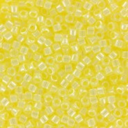 Miyuki Delica Perlen 11/0 - Transparent pale yellow luster DB-1471